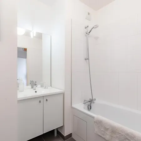 Apartment Magnifique Paris, Bord Du Canal *