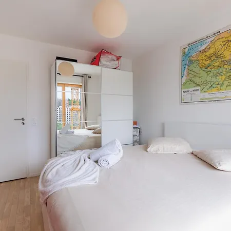 Magnifique Paris, Bord Du Canal Apartment *